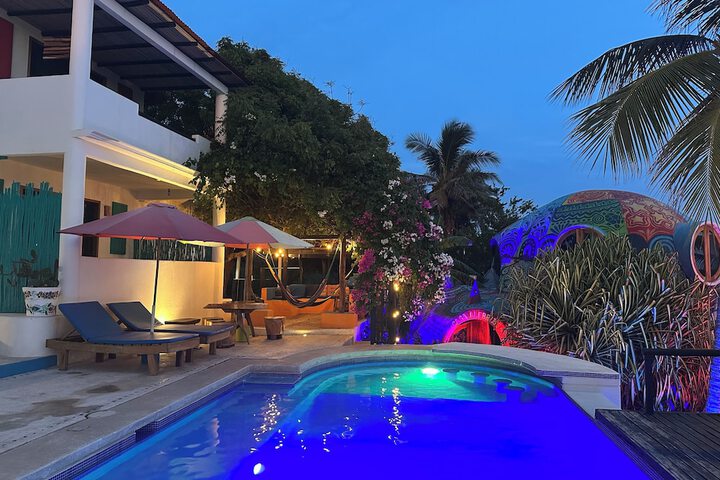 Hotel 383 of 402