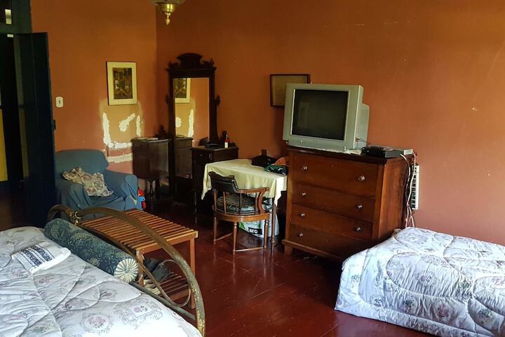 Room 37 of 61