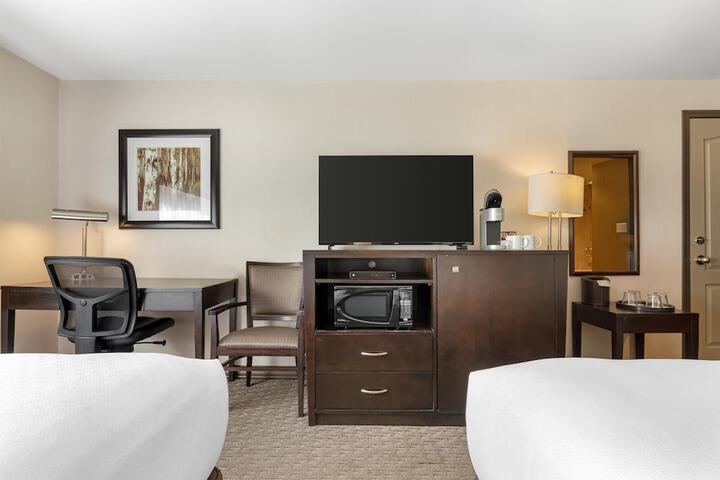 Room 27 of 95