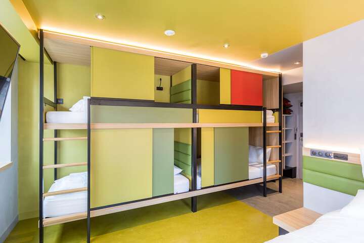 Room 16 of 37