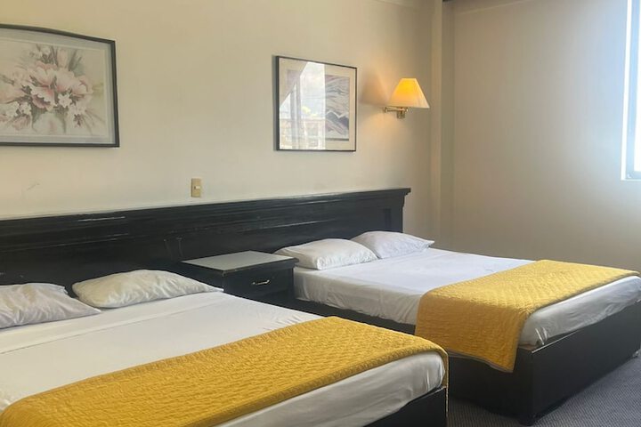 Room 2 of 11