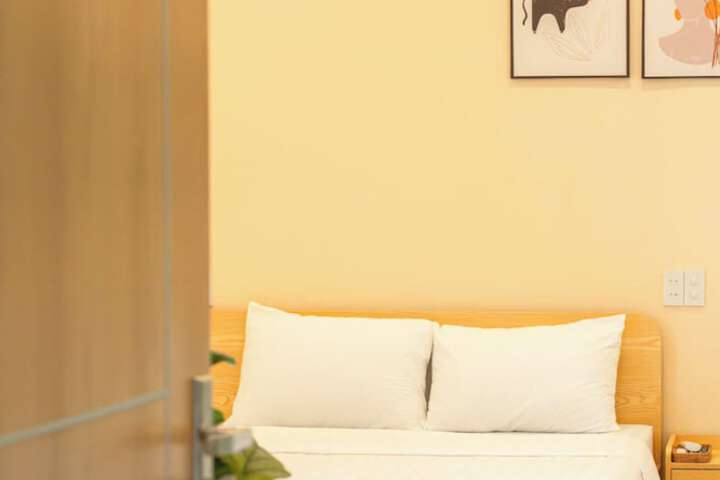 Room 12 of 63
