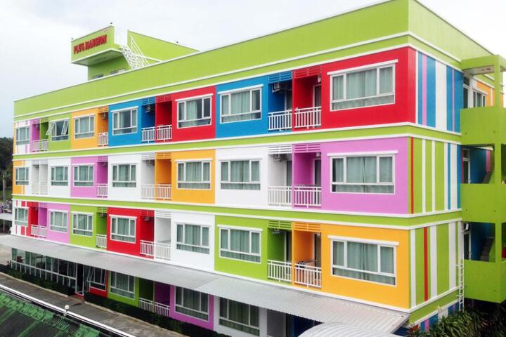 Plus Mansion