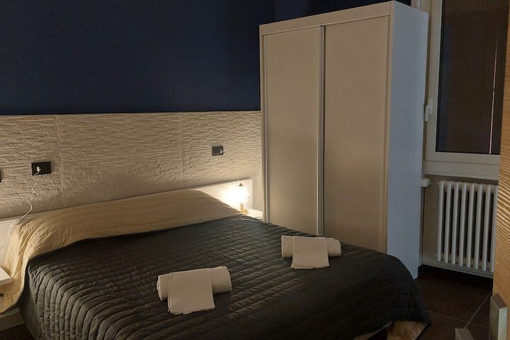 Room 6 of 20