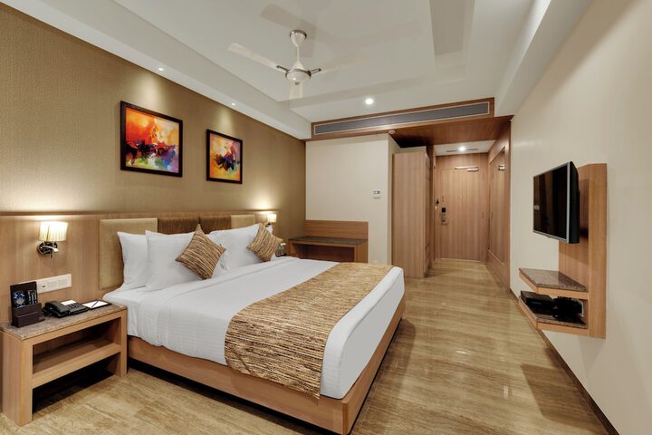 Room 9 of 22