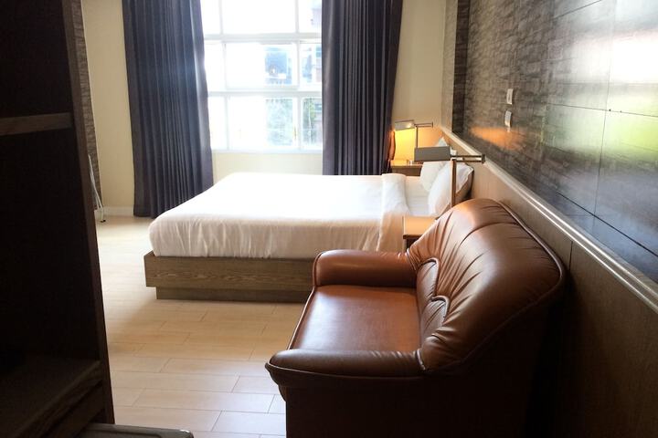 Room 10 of 44