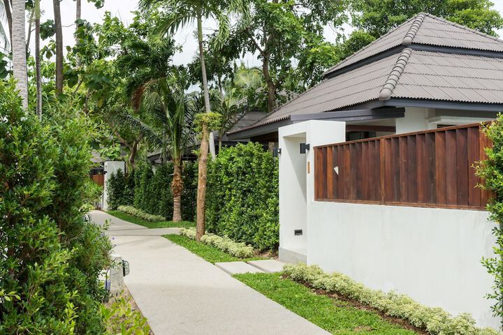 Hotel Exterior 156 of 162