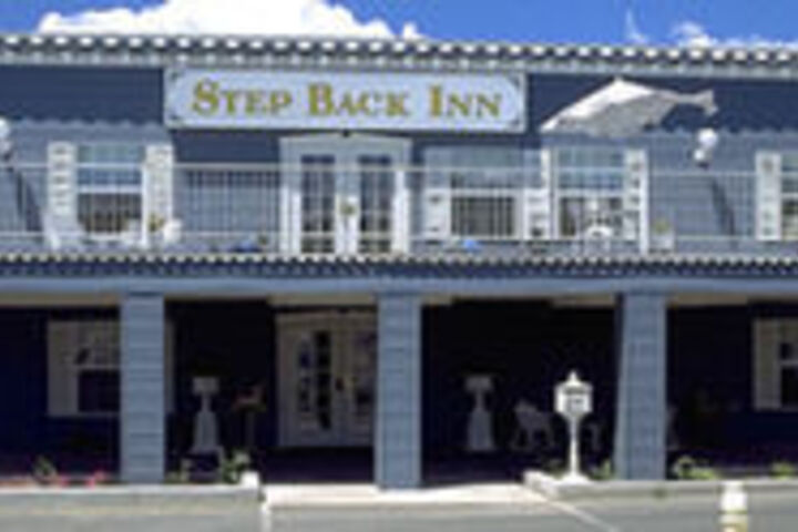 Step Back Inn