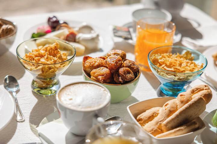 Breakfast/Coffee Service 68 of 79