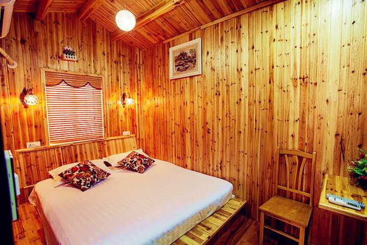 Room 6 of 22