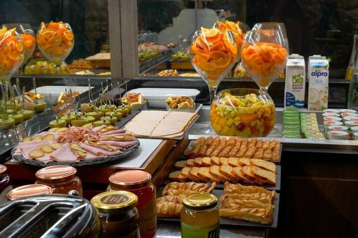 Dining Photos
