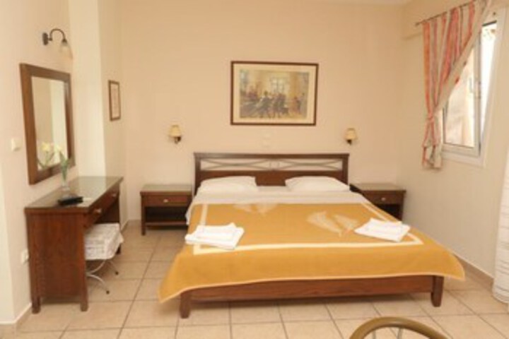 Room 35 of 43
