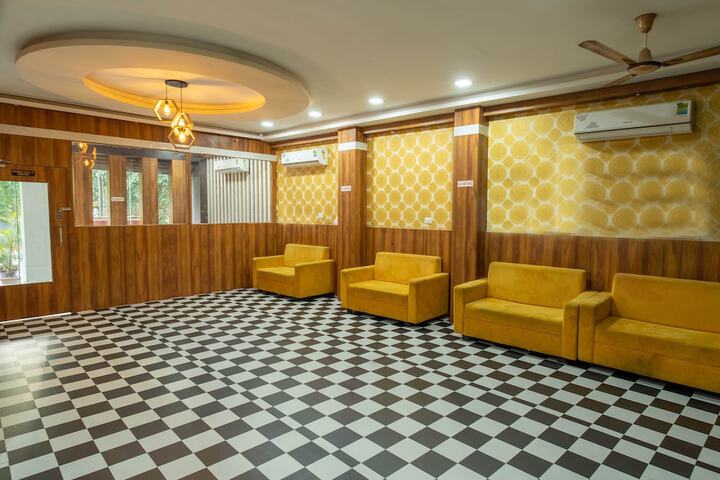 Hotel Interior 7 of 37