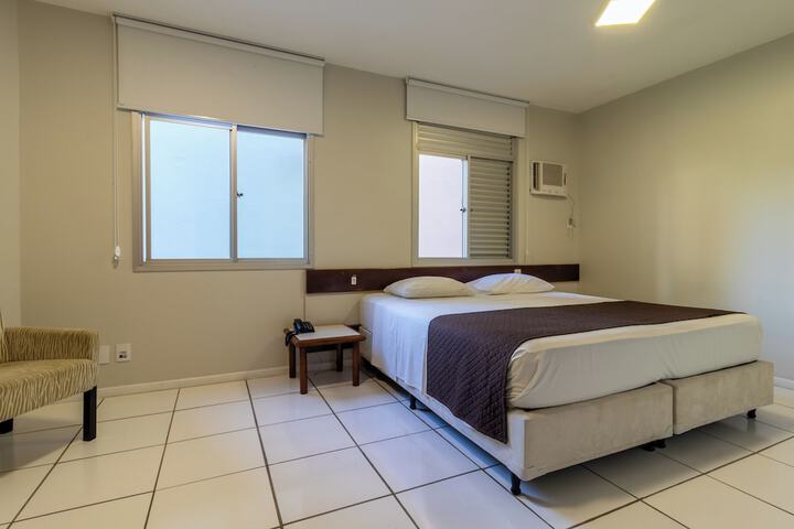 Room 2 of 31