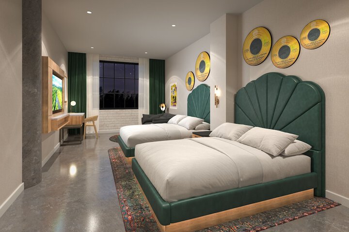 Room 8 of 34