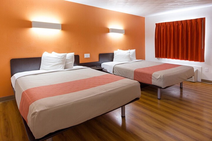 Room 14 of 31