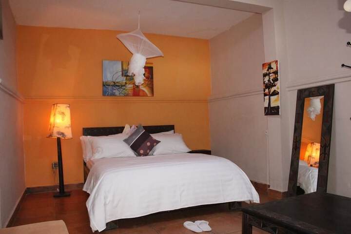 Room 3 of 78
