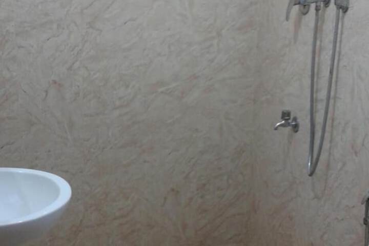 Room 44 of 75
