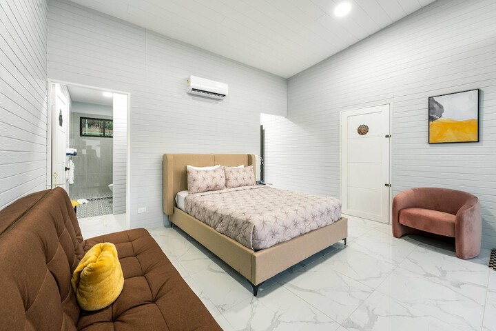 Room 101 of 391