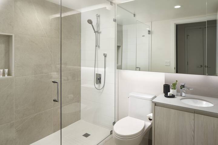 Bathroom shower