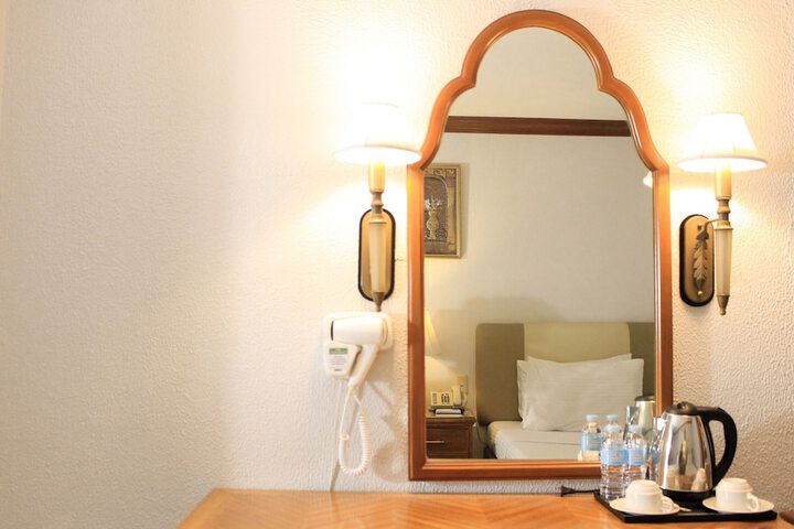 Room 15 of 26