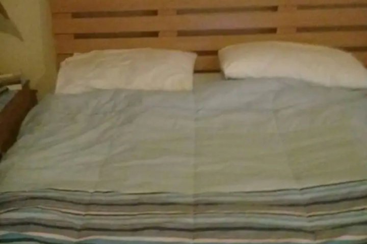 Room 3 of 10