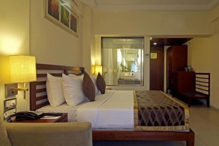 Room 18 of 124