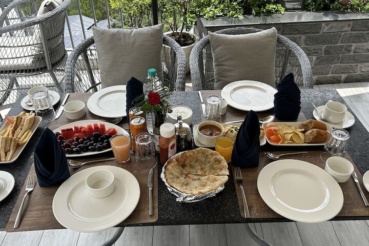 Dining 102 of 137