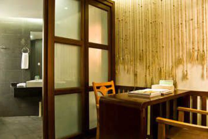Room 4 of 57