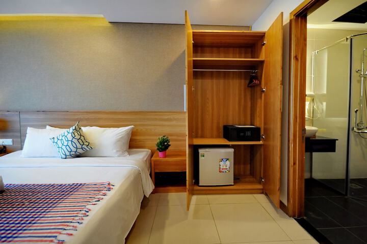 Room 67 of 230