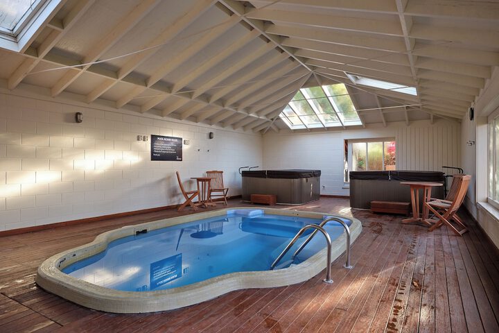 Pool 65 of 98