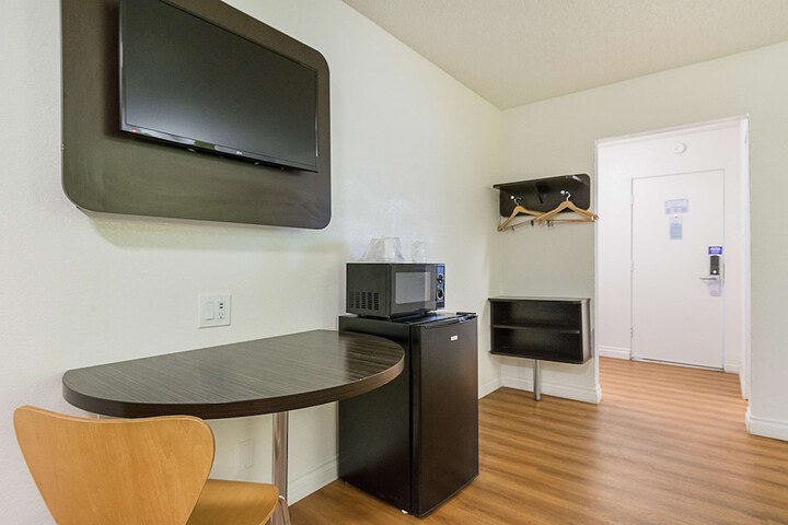 Room 21 of 50