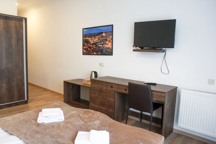 Room 40 of 134