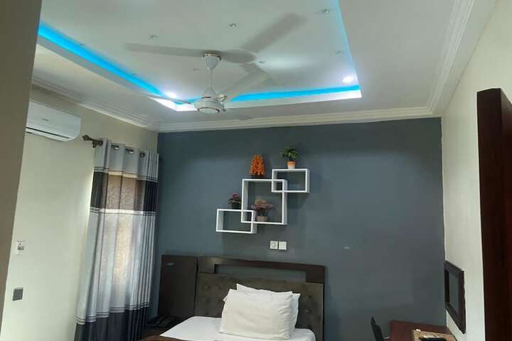 Room 5 of 51
