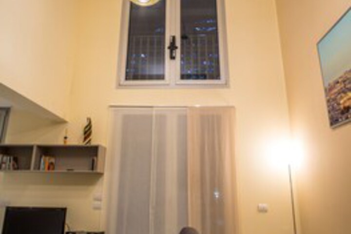 Room 18 of 29