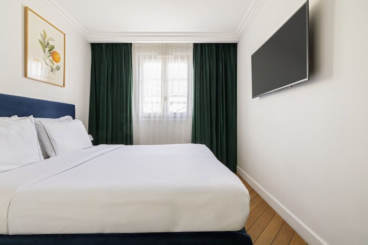 Room 14 of 40
