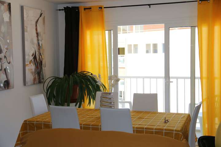 Room 4 of 70