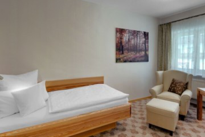 Room 4 of 56