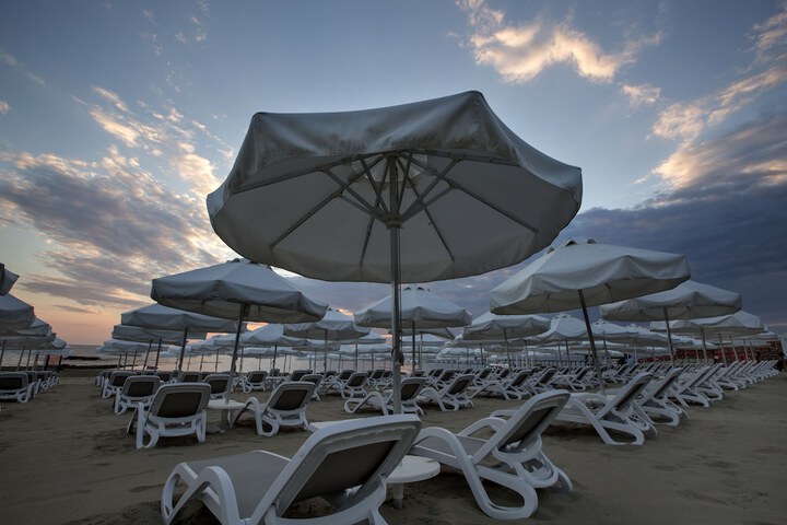 Beach 277 of 303