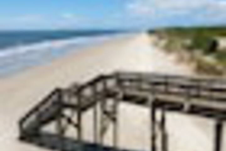 Beach/ocean view