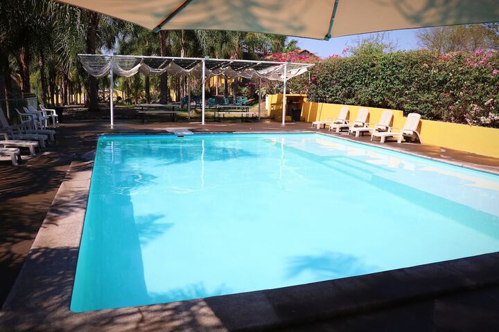 Hotel Pool