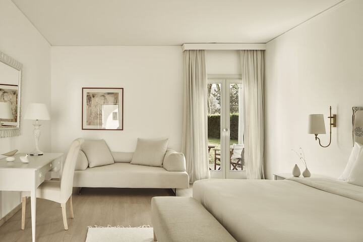 Room 10 of 95