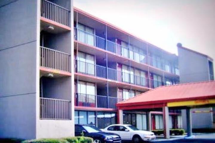America's Best Inn Birmingham Airport in Birmingham, AL