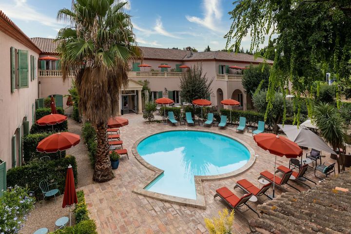 Pool 34 of 60