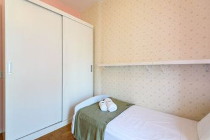 Room 11 of 26