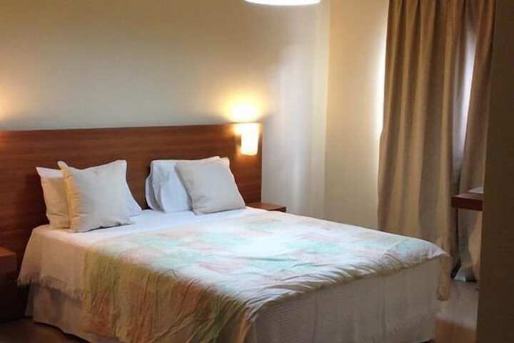 Room 4 of 48