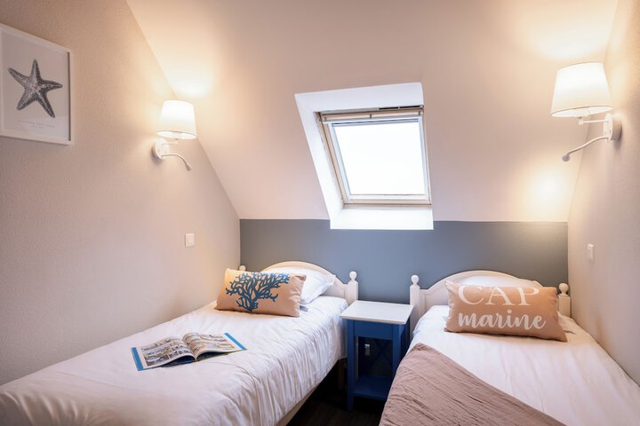 Room 15 of 76