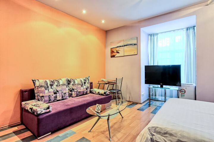 Room 2 of 40