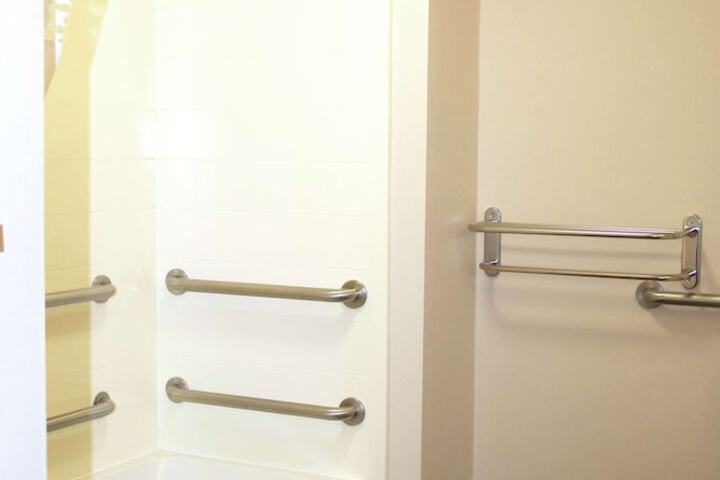 Room 18 of 27