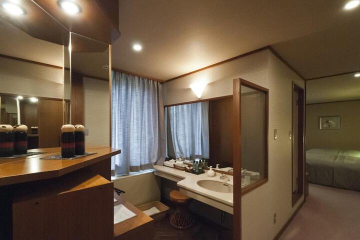 Room 20 of 50